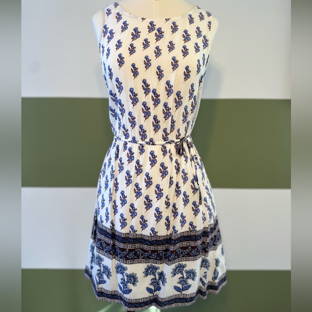 Floral pattern mini dress